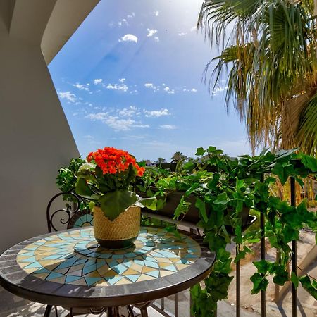 Dreamy 2 Bed Apartment By The Sea Paphos Exteriör bild