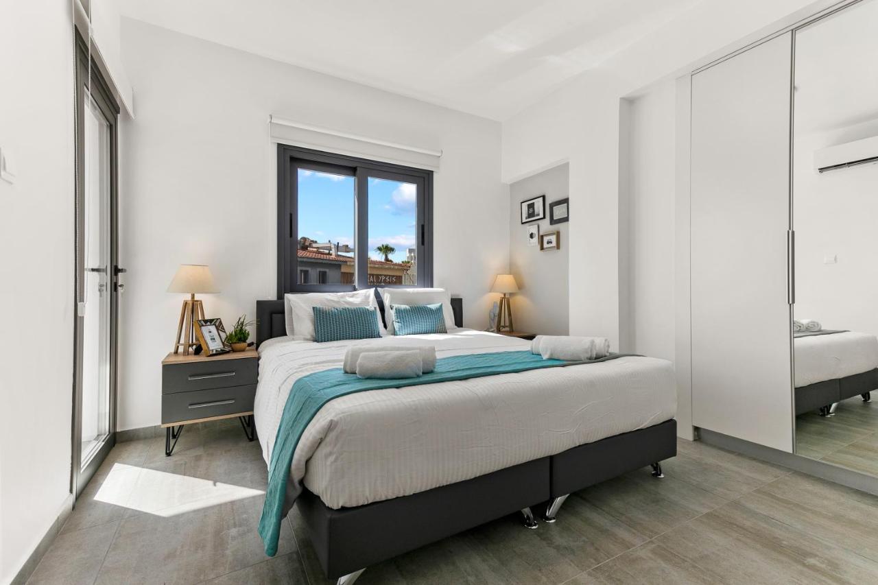 Dreamy 2 Bed Apartment By The Sea Paphos Exteriör bild