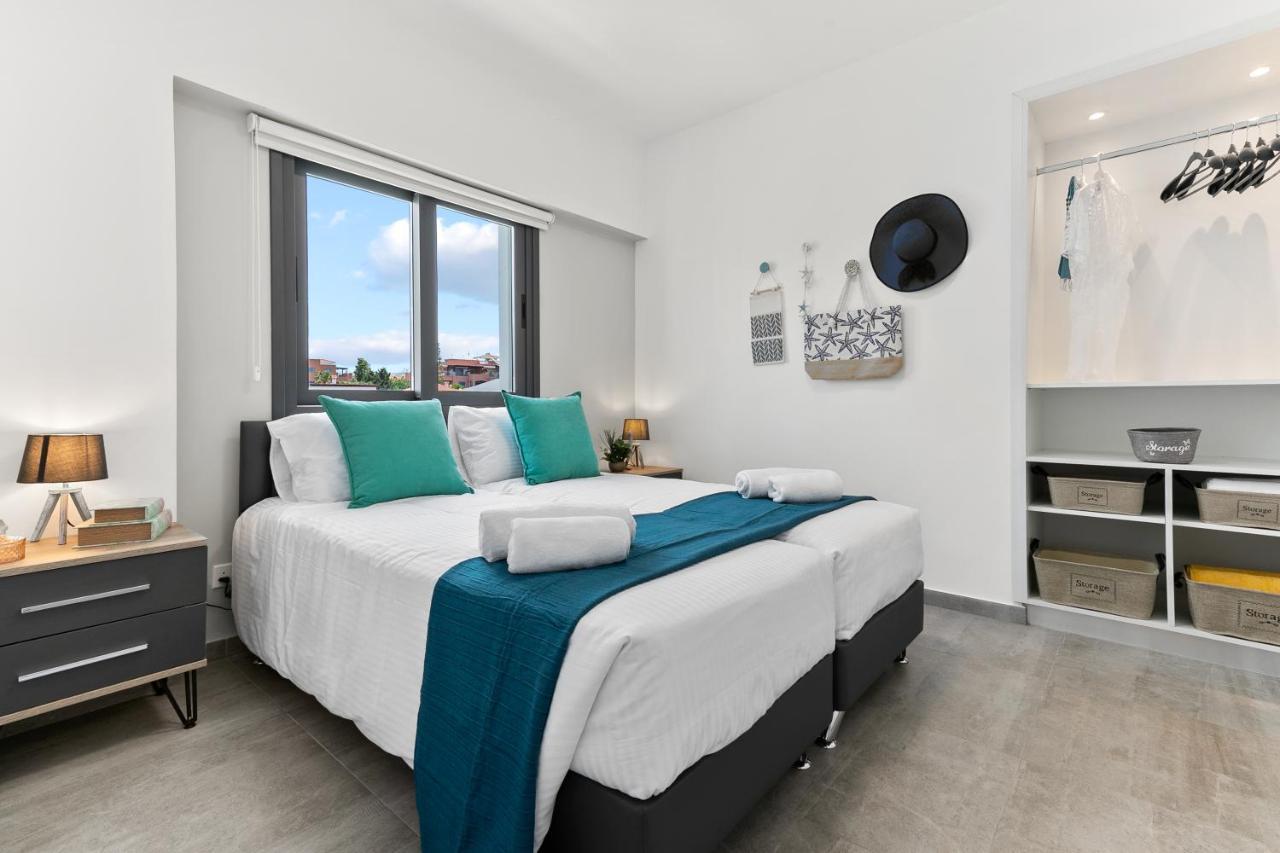 Dreamy 2 Bed Apartment By The Sea Paphos Exteriör bild